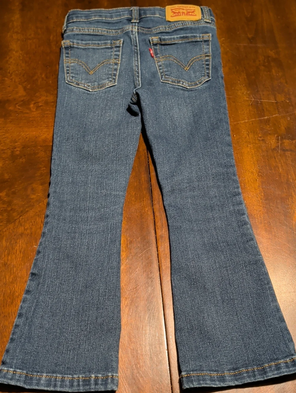Levis inseam 18